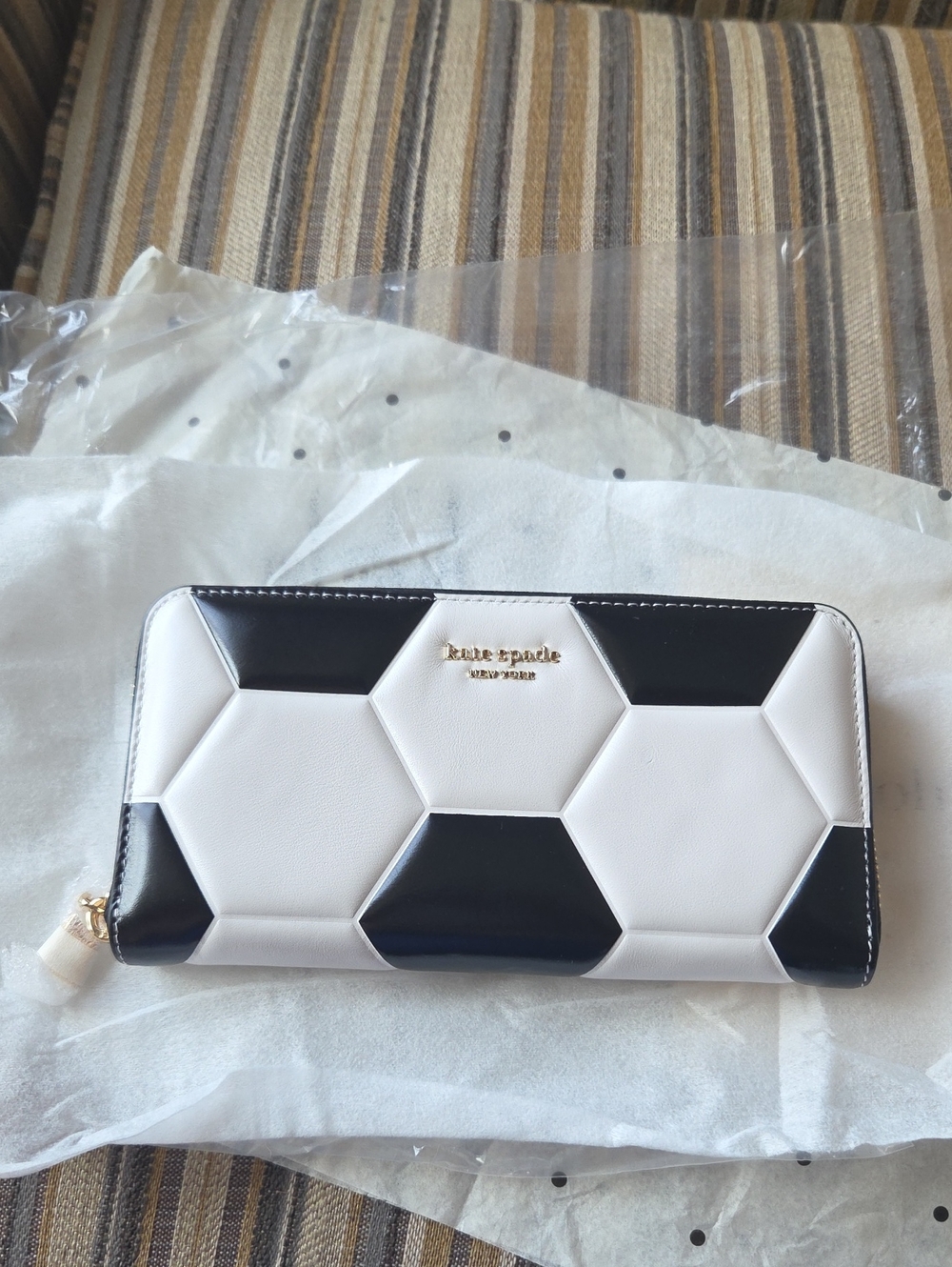 kate spade Rare HTF Kickoff Soccer World Cup Leather Zip Wallet NWT - Picture 7 of 10
